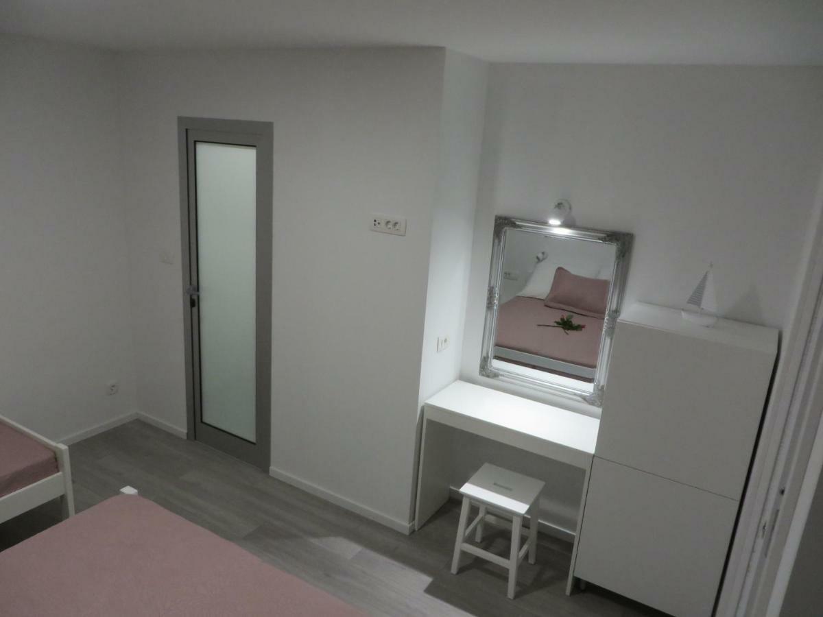 Apartmani Raos Dugi Rat Luaran gambar