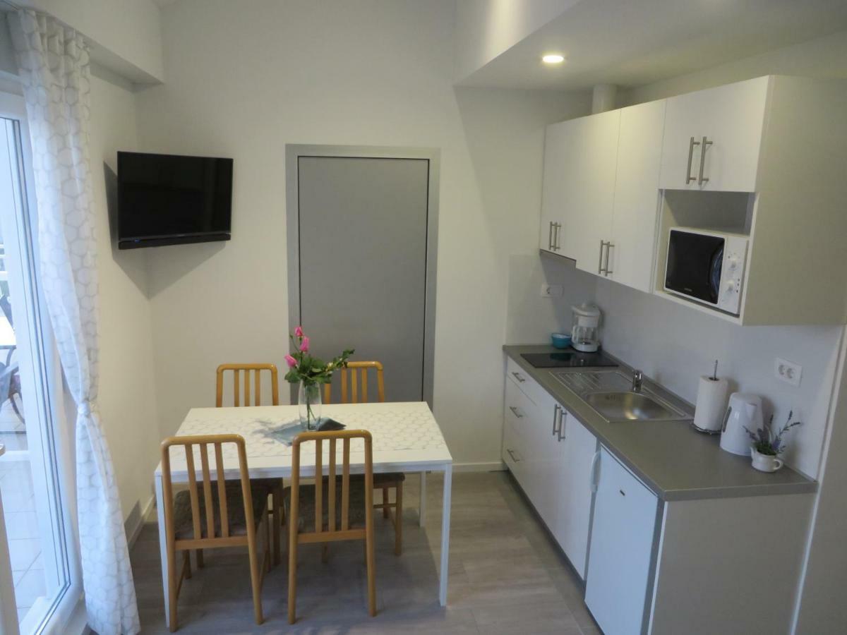 Apartmani Raos Dugi Rat Luaran gambar